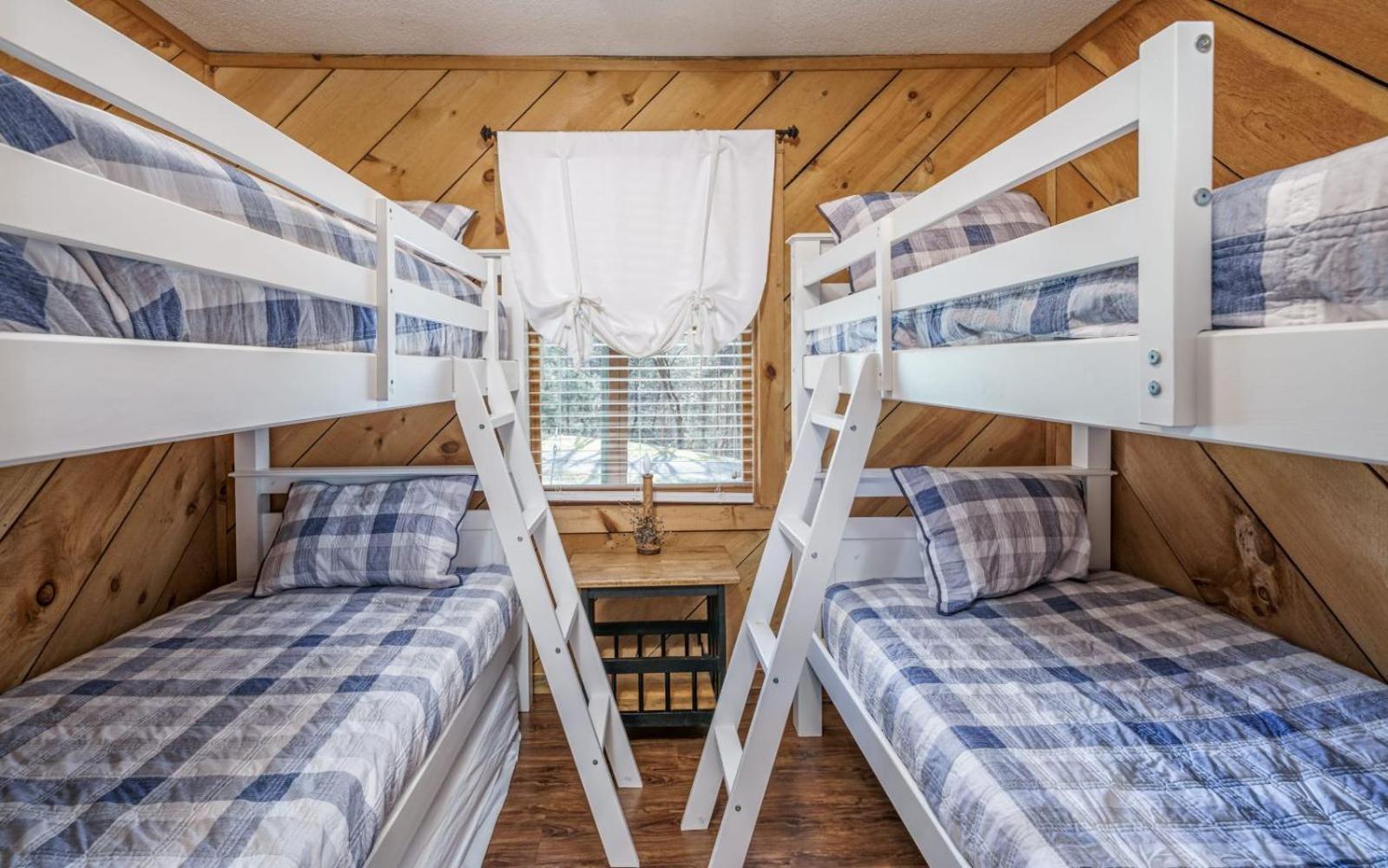 Wooded Bliss Hot Tub Single Level Cabin With No Steps Rocking Chairs And Wooded Views Pigeon Forge Exteriör bild