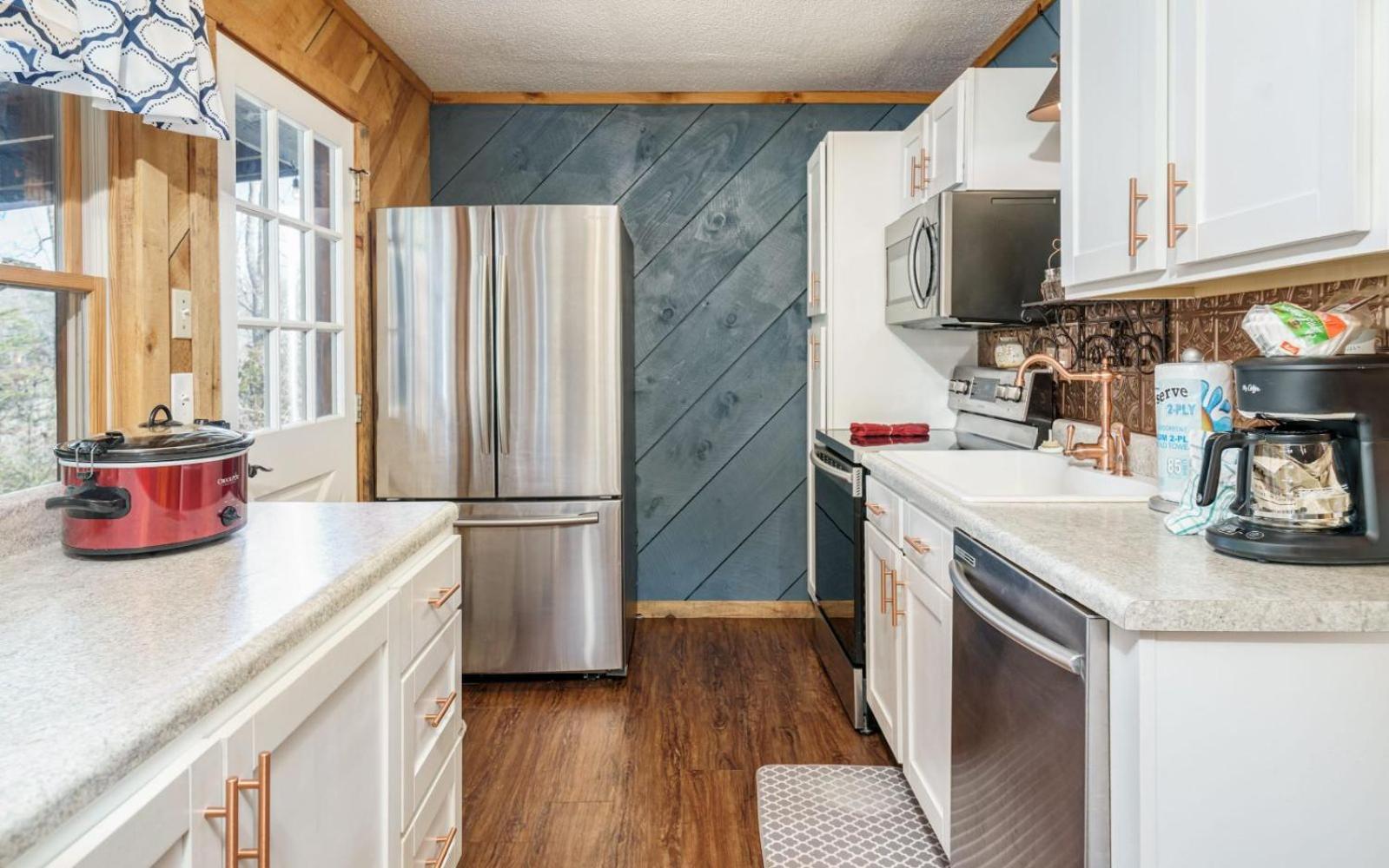 Wooded Bliss Hot Tub Single Level Cabin With No Steps Rocking Chairs And Wooded Views Pigeon Forge Exteriör bild